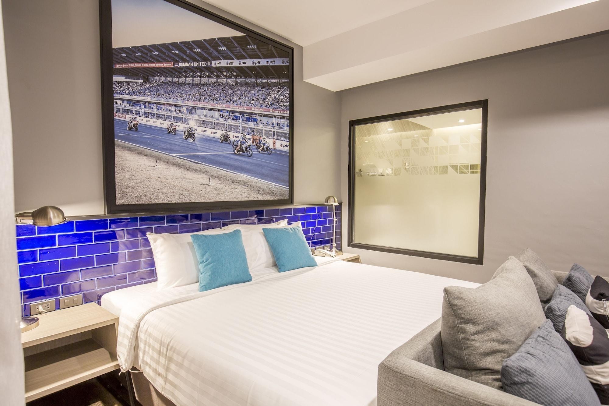 The Crystal Hotel Buriram - Formerly X2 Vibe Бурирам Екстериор снимка