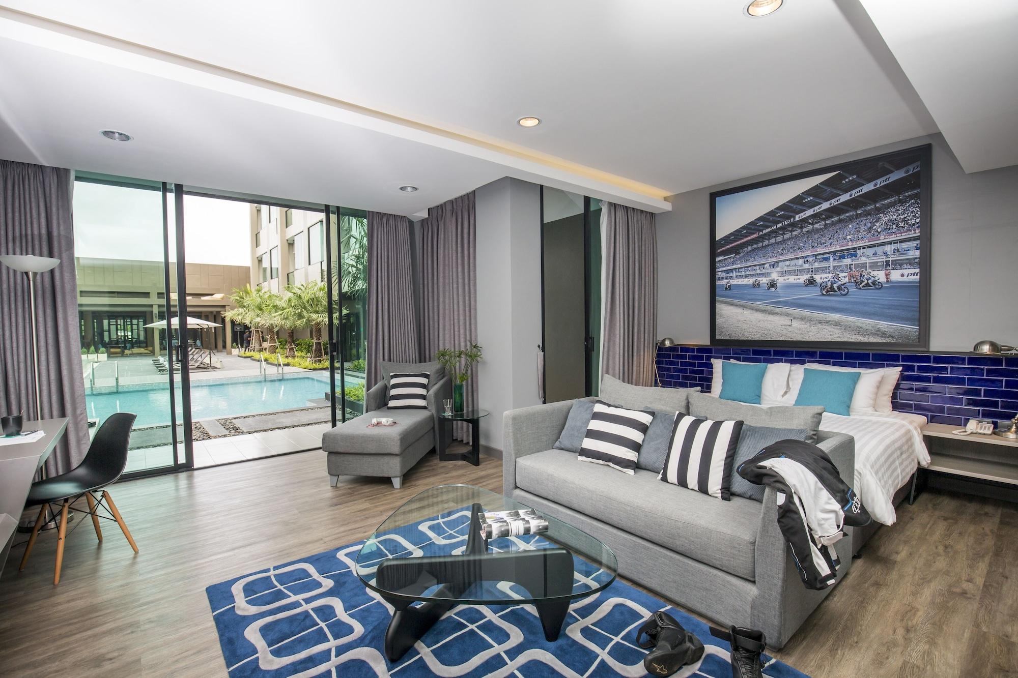 The Crystal Hotel Buriram - Formerly X2 Vibe Бурирам Екстериор снимка