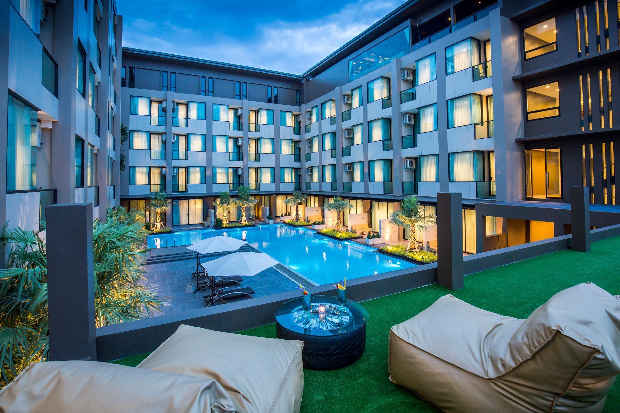 The Crystal Hotel Buriram - Formerly X2 Vibe Бурирам Екстериор снимка
