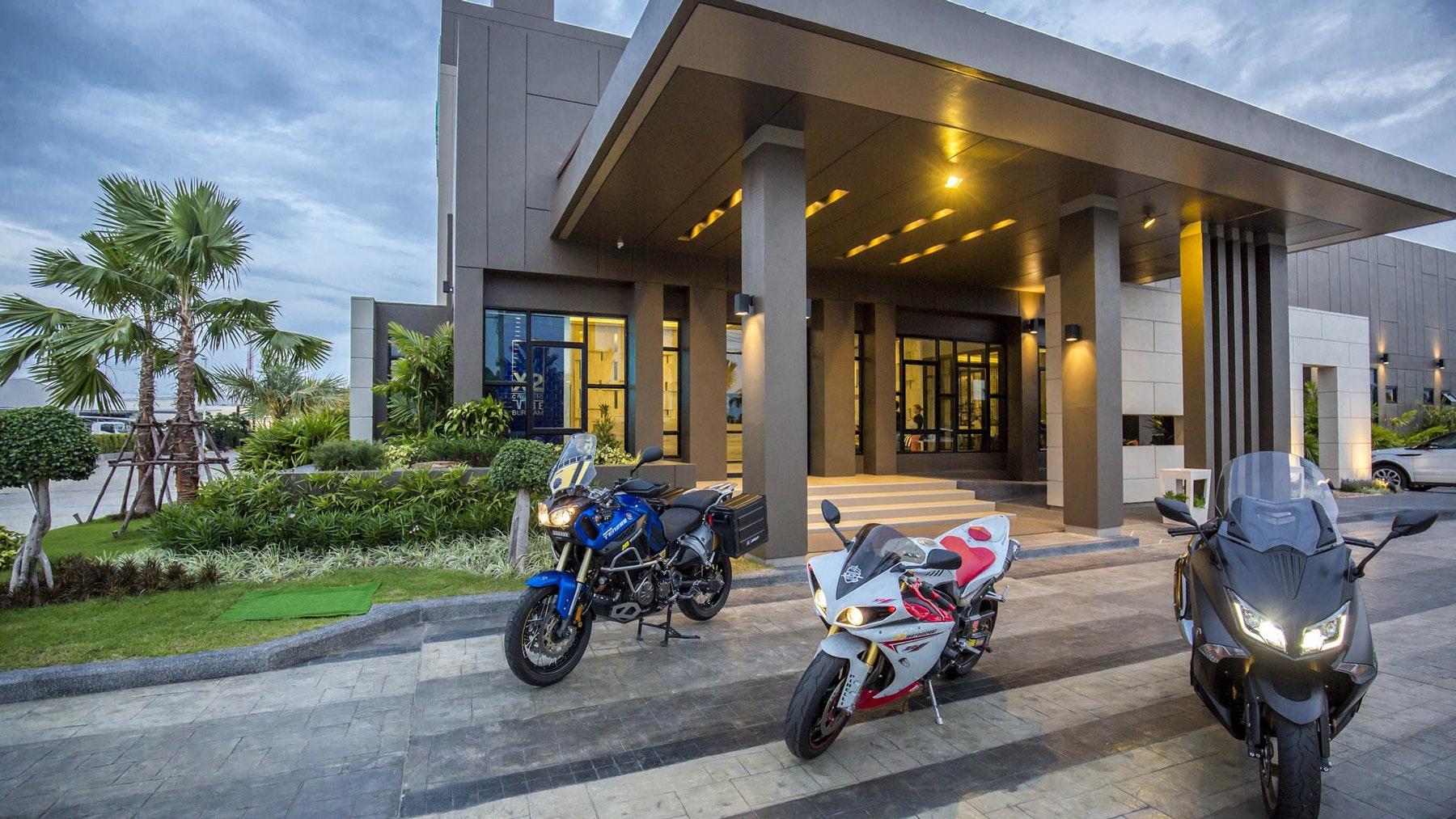 The Crystal Hotel Buriram - Formerly X2 Vibe Бурирам Екстериор снимка