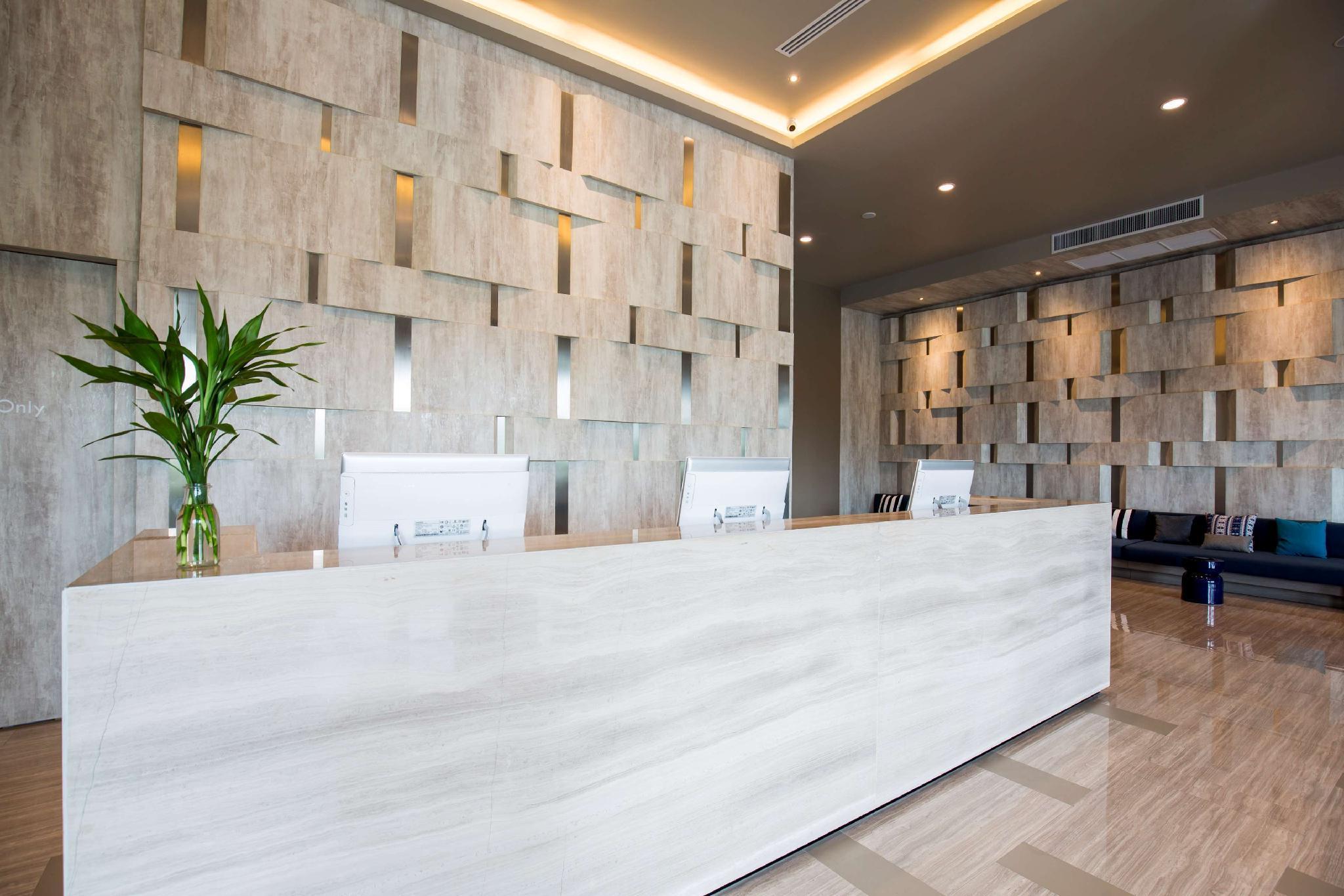 The Crystal Hotel Buriram - Formerly X2 Vibe Бурирам Екстериор снимка