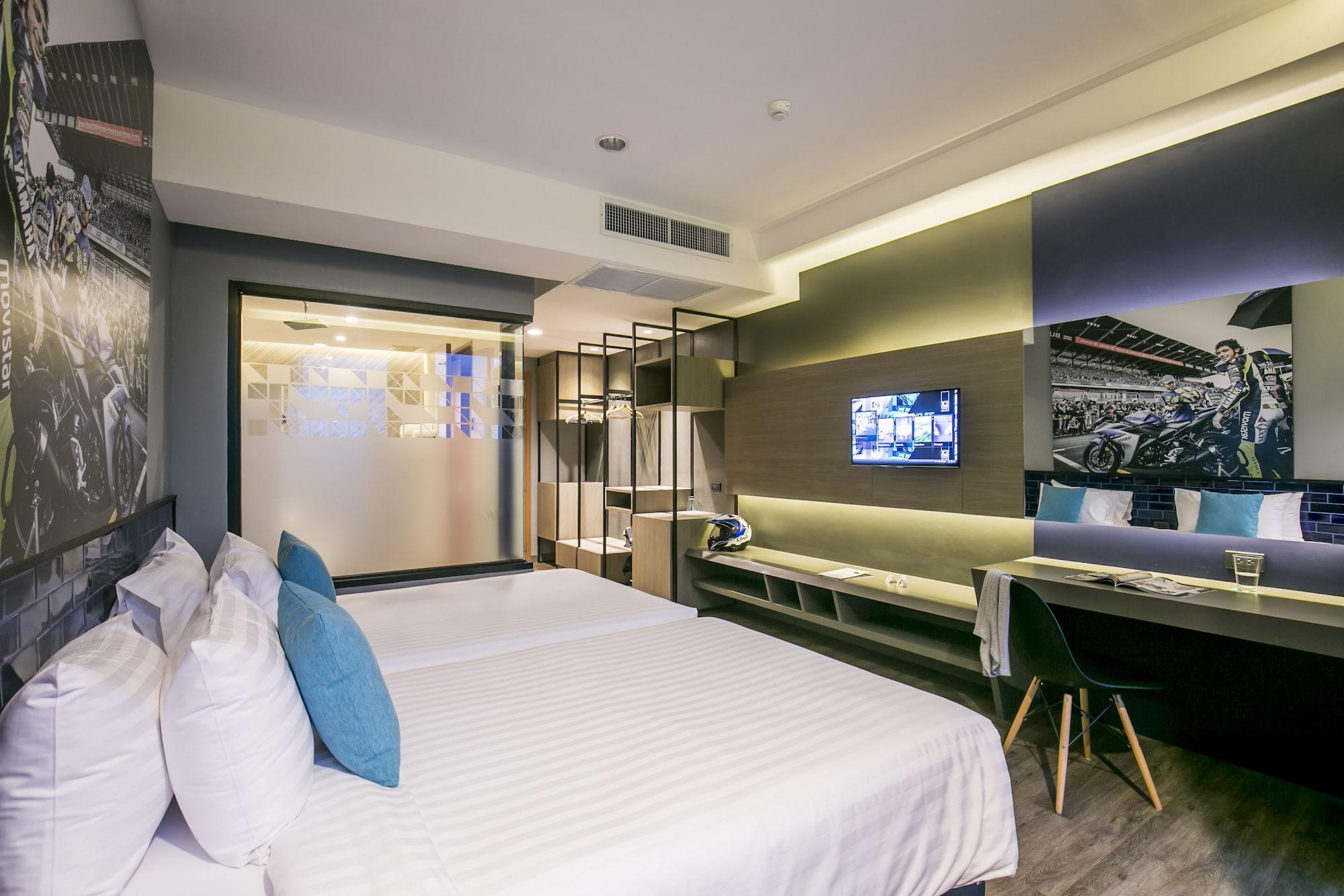 The Crystal Hotel Buriram - Formerly X2 Vibe Бурирам Екстериор снимка